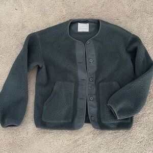 Everlane medium button-down jacket, gray blue color